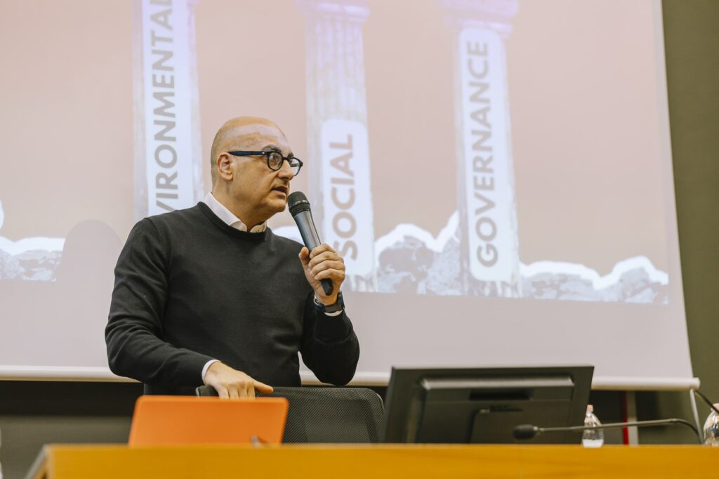 REVOLUTION DESG - DICEMBRE 24 - UNIVERSITÁ TORINO-48-min