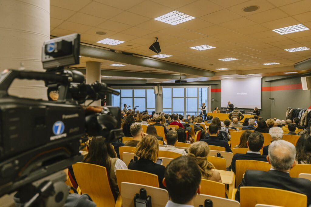 REVOLUTION DESG - DICEMBRE 24 - UNIVERSITÁ TORINO-60-min